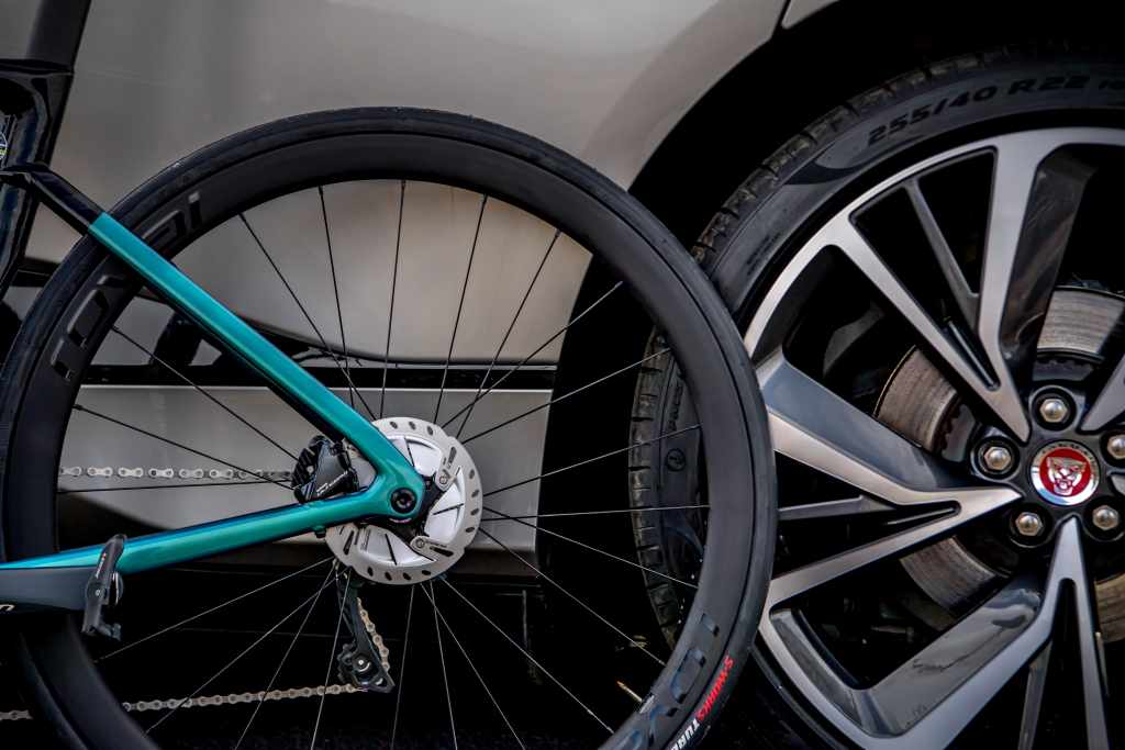 Ярмарка <br>аксессуаров<br>
JAGUAR
