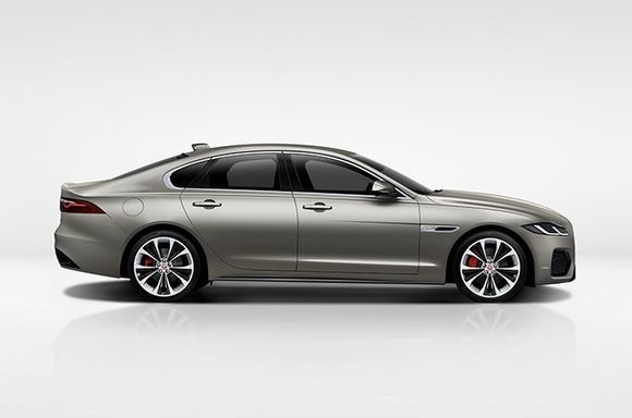 НОВЫЙ JAGUAR XF