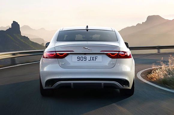 СИСТЕМА ДИНАМИЧЕСКОГО РАСПРЕДЕЛЕНИЯ КРУТЯЩЕГО МОМЕНТА НА КОЛЕСО